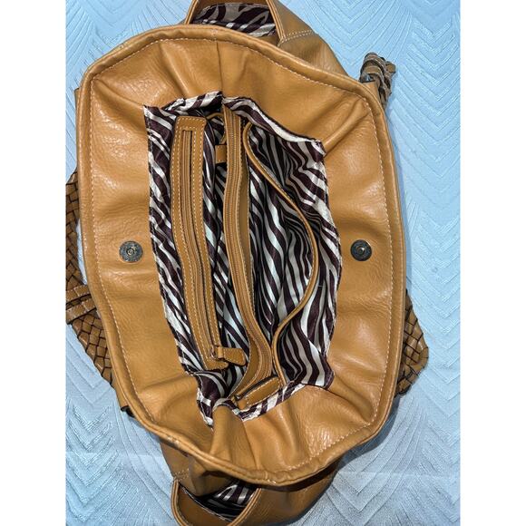 Dana Buchman Light Brown Man Made materials Shoulder Bag Classic, Elegant  Sale! - Picture 10 of 14